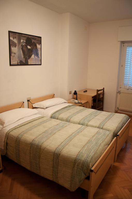 Albergo Italia Molveno Camera foto