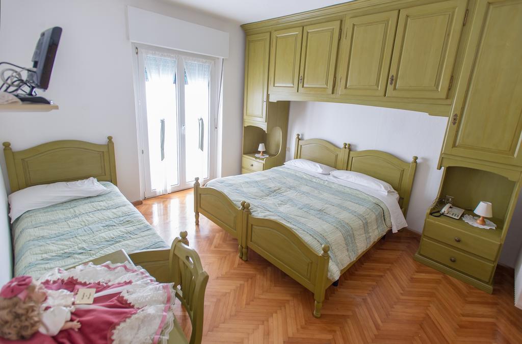 Albergo Italia Molveno Camera foto